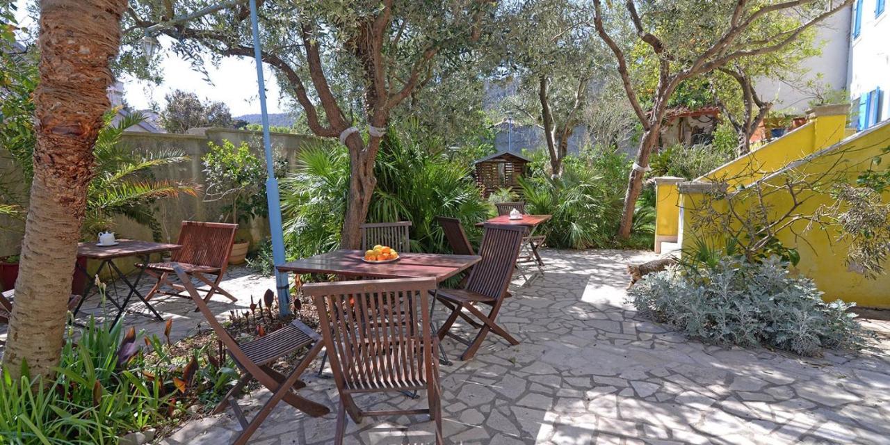 Hotel Pjacal Veli Lošinj Zewnętrze zdjęcie